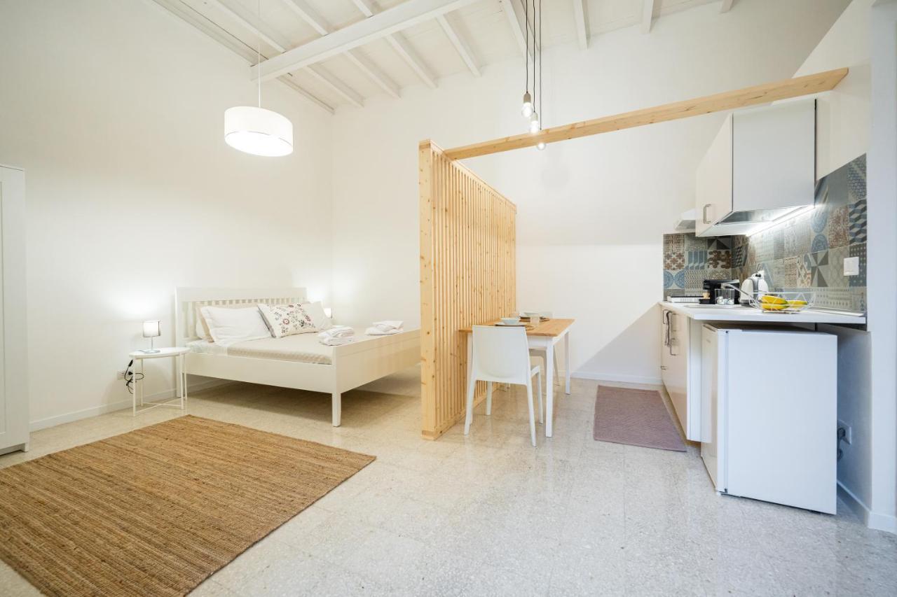 Cortile Santa Teresa Apartment Сиракуза Екстериор снимка