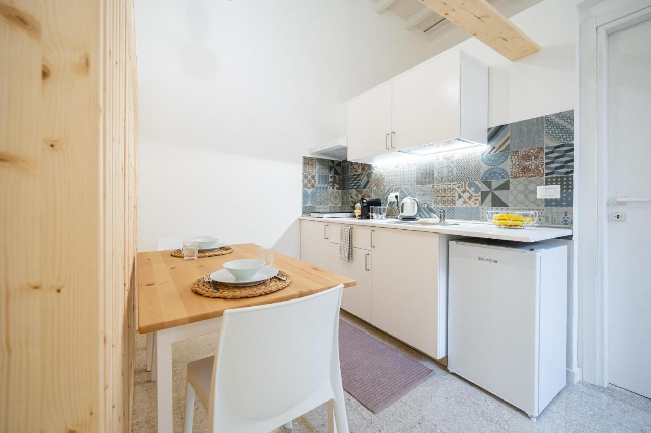 Cortile Santa Teresa Apartment Сиракуза Екстериор снимка